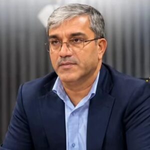 آتش‌نشانان نماد ایثار و خدمت بی‌منت هستند
