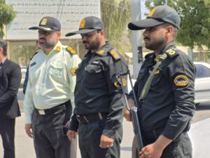روایت تصویری از حضور مسئولان قضایی در میناب؛ از مدرسه شجره‌طیبه تا گلزار شهدا